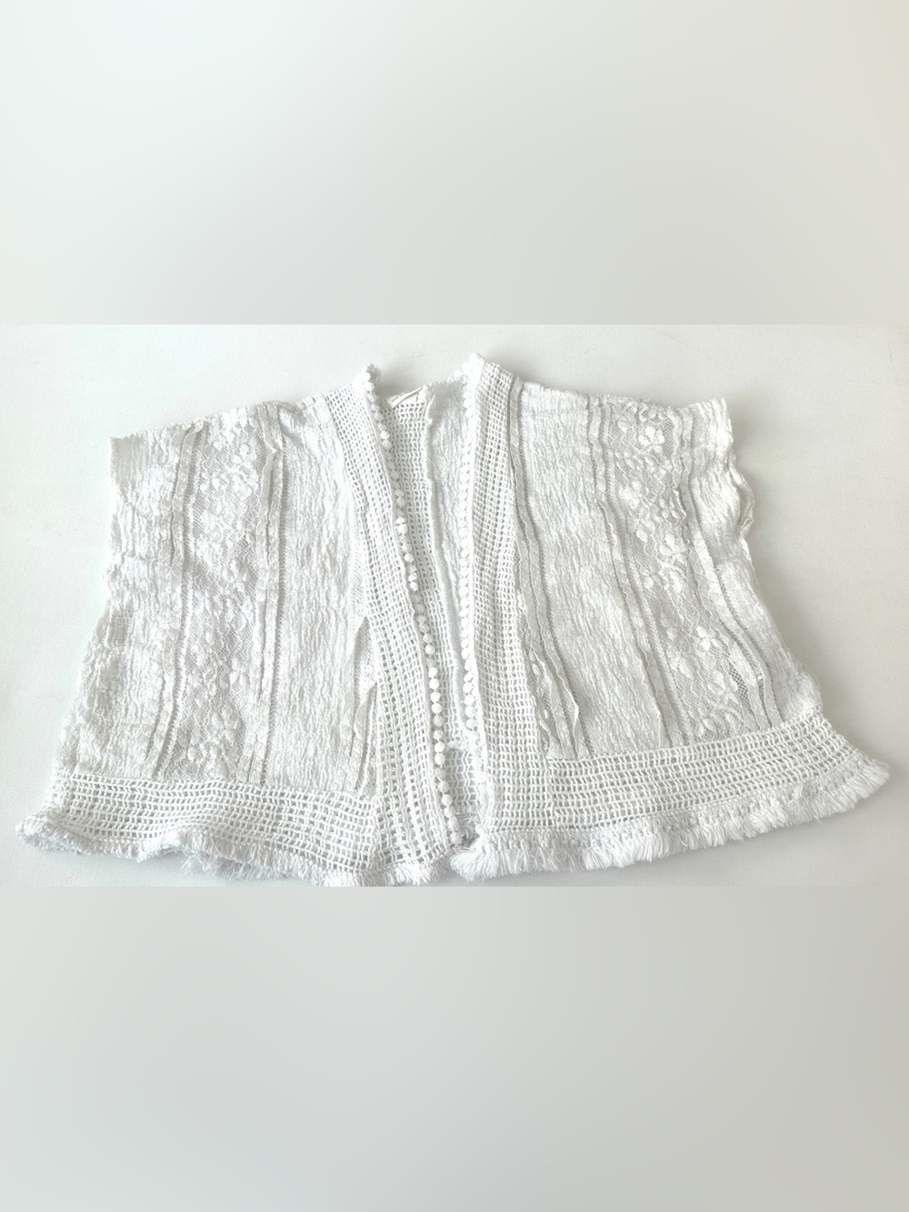 Zara girl’s White Crochet Openwork Kimono with Pom Trim.  Size 4T.